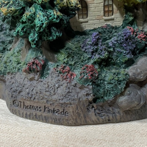 Thomas KInkade Lighted Church House Card Holder Figurine - Picture 7 of 11